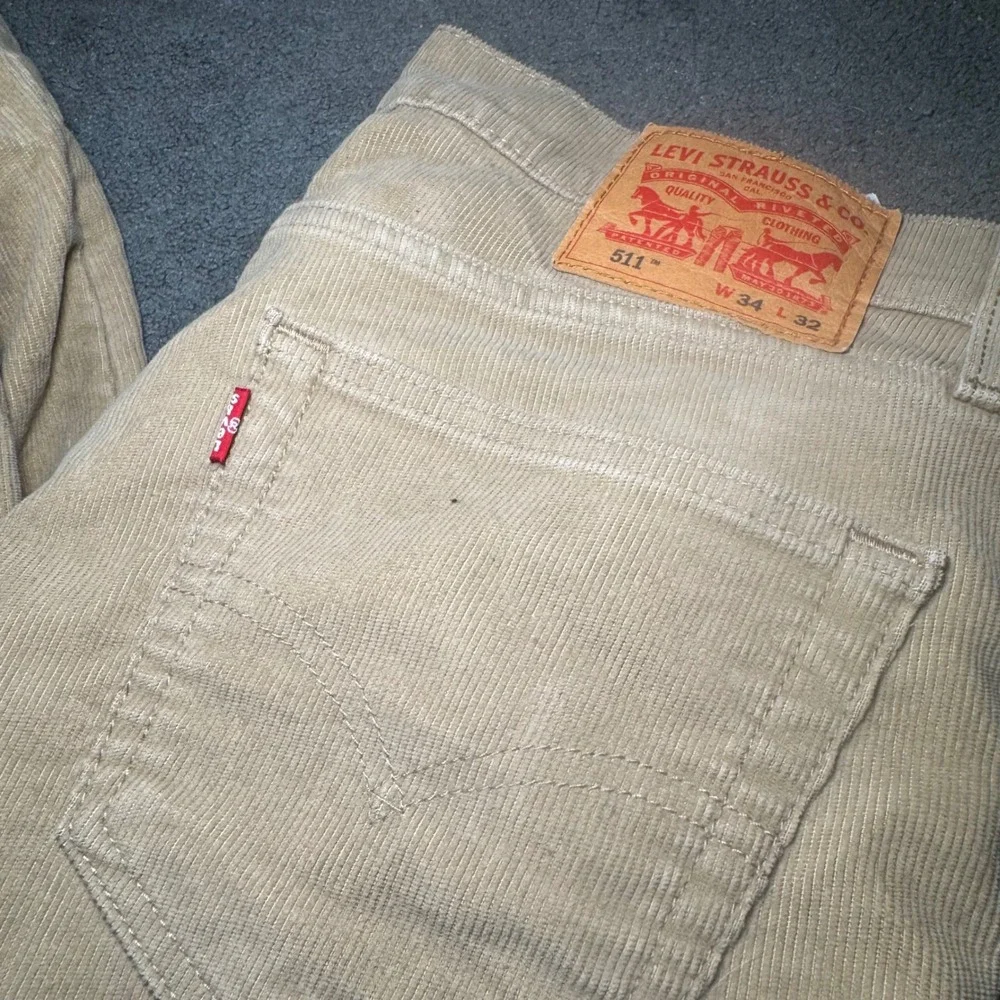 Levi's 511 Slim Fit Corduroy Pants Mens 34x32 Tan Khaki 5 Pocket Trousers